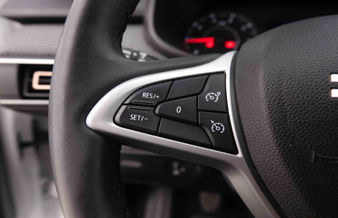 DACIA_DACIA_SANDERO_2549466_15.jpg