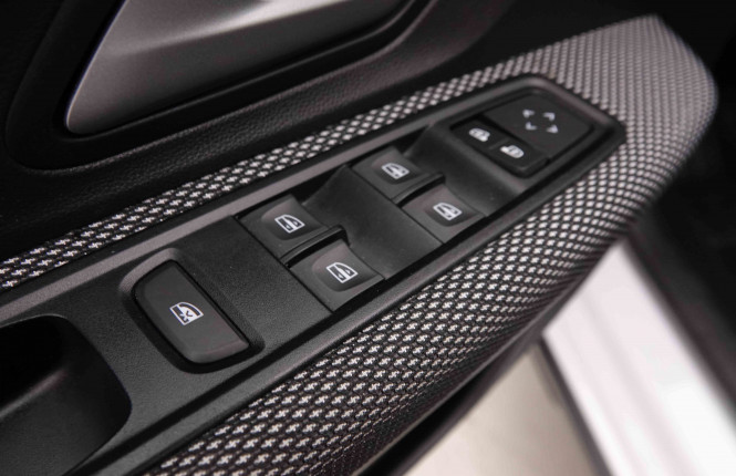 DACIA_DACIA_SANDERO_2549466_17.jpg