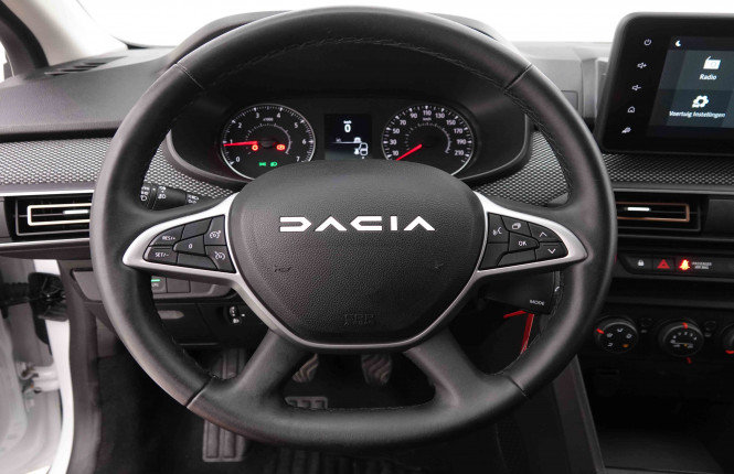 DACIA_DACIA_SANDERO_2549466_8.jpg
