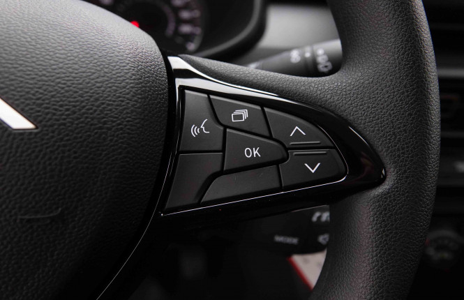 DACIA_DACIA_SANDERO_2652868_18.jpg DACIA_DACIA_SANDERO_2652868_18.jpg