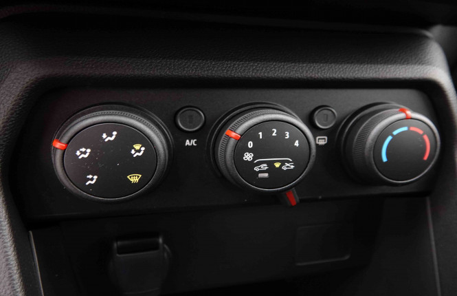 DACIA_DACIA_SANDERO_2652880_12.jpg DACIA_DACIA_SANDERO_2652880_12.jpg