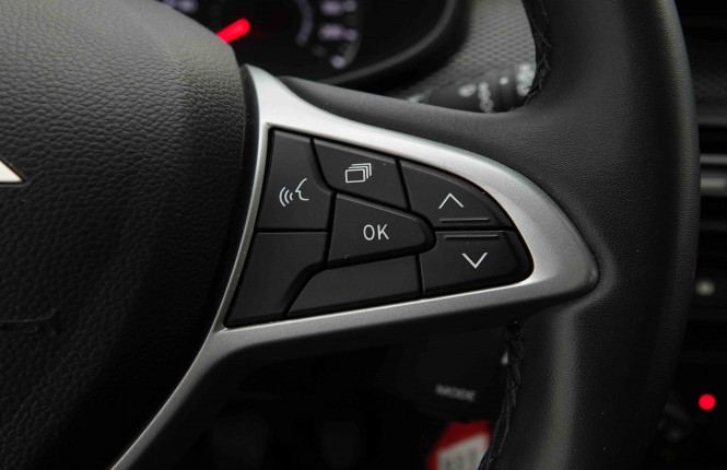 DACIA_DACIA_SANDERO_2654479_19.jpg
