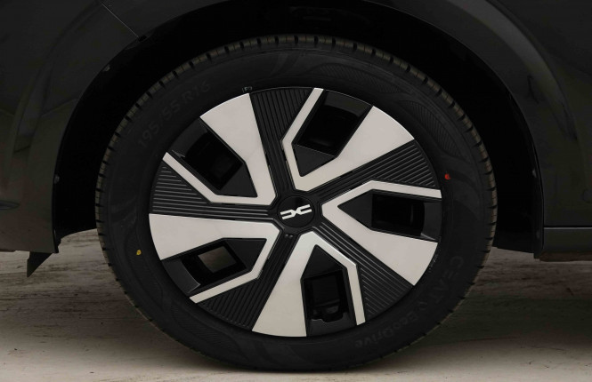 DACIA_DACIA_SANDERO_2654479_21.jpg
