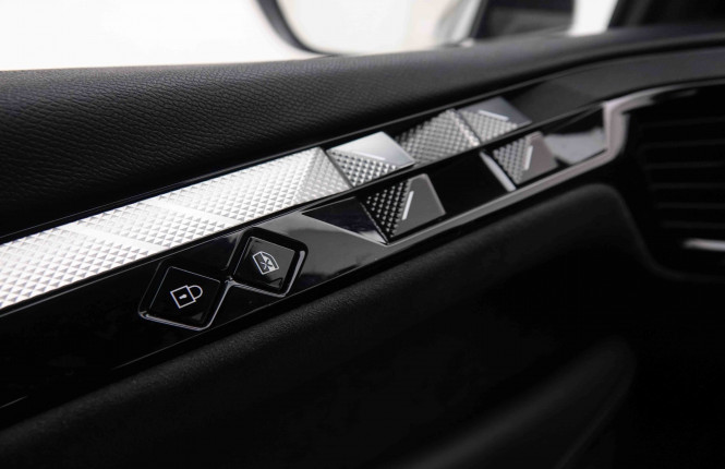 DS_DS_DS4_2550409_20.jpg DS_DS_DS4_2550409_20.jpg