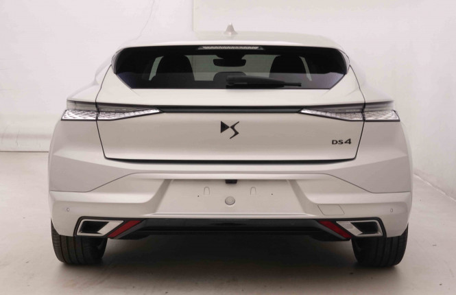 DS_DS_DS4_2550409_27.jpg DS_DS_DS4_2550409_27.jpg