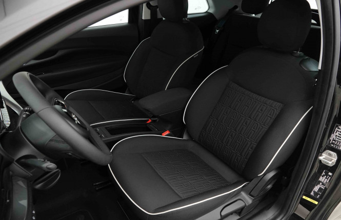 FIAT_FIAT_500C_2653940_6.jpg