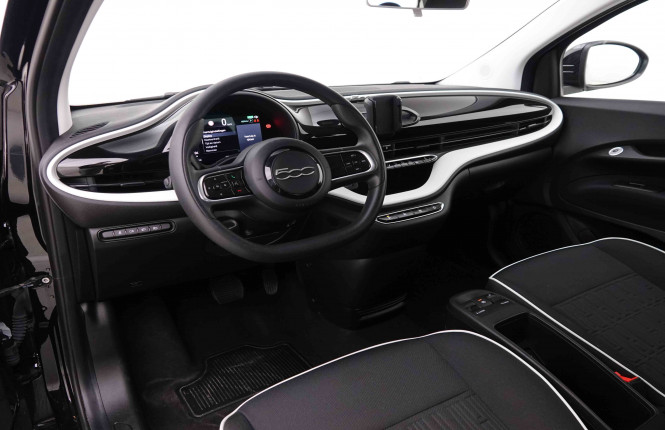 FIAT_FIAT_500E_2547209_60.jpg