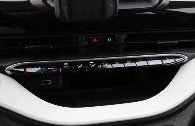 FIAT_FIAT_500E_2547209_63.jpg