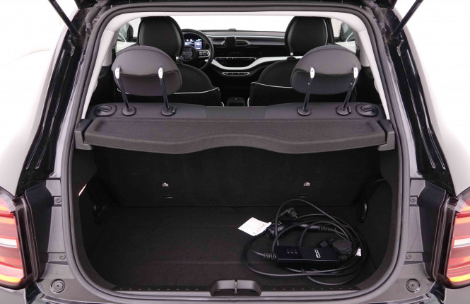FIAT_FIAT_500E_2549175_31.jpg