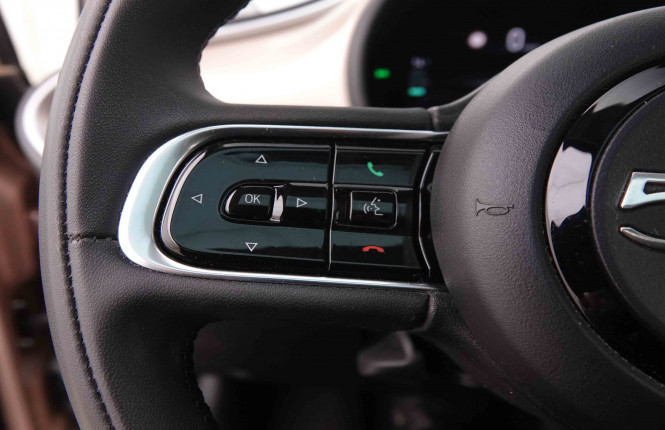 FIAT_FIAT_500E_2550751_18.jpg FIAT_FIAT_500E_2550751_18.jpg