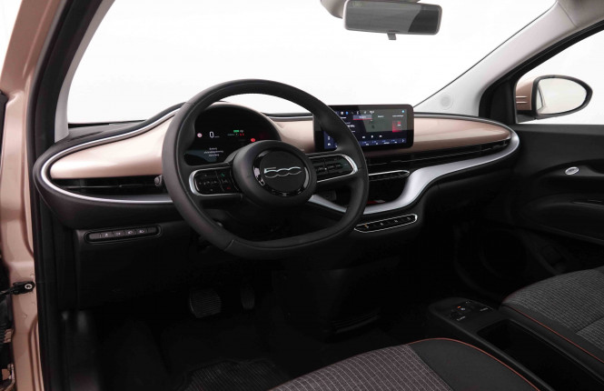 FIAT_FIAT_500E_2550751_7.jpg FIAT_FIAT_500E_2550751_7.jpg