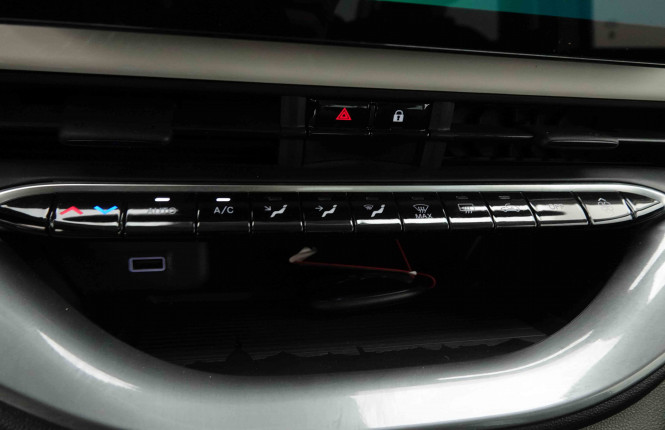 FIAT_FIAT_500E_2654280_13.jpg