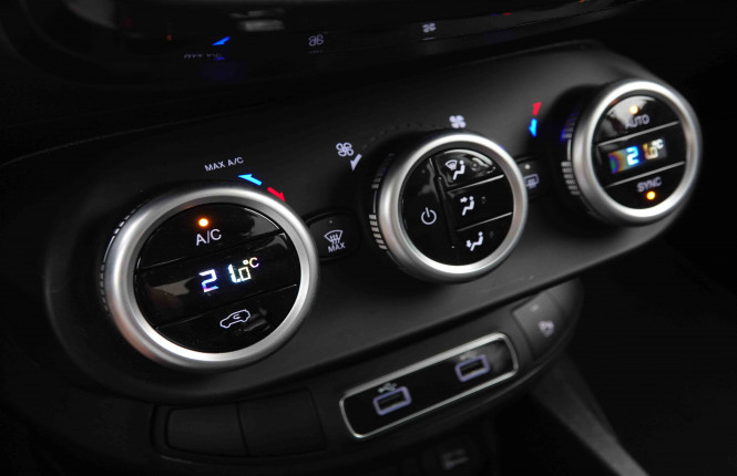 FIAT_FIAT_500X_2549794_13.jpg