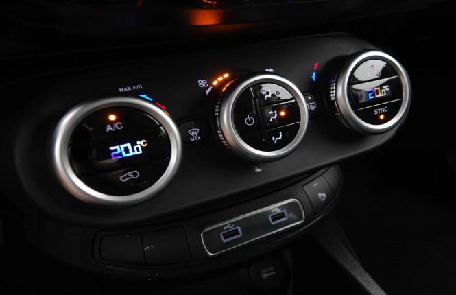 FIAT_FIAT_500X_2549795_14.jpg