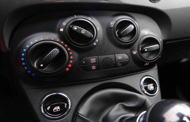 FIAT_FIAT_500_2551131_11.jpg FIAT_FIAT_500_2551131_11.jpg