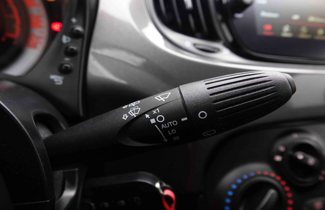 FIAT_FIAT_500_2551131_14.jpg FIAT_FIAT_500_2551131_14.jpg