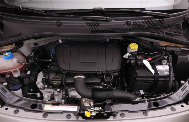 FIAT_FIAT_500_2551131_19.jpg FIAT_FIAT_500_2551131_19.jpg