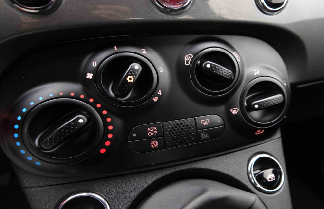 FIAT_FIAT_500_2551219_11.jpg FIAT_FIAT_500_2551219_11.jpg