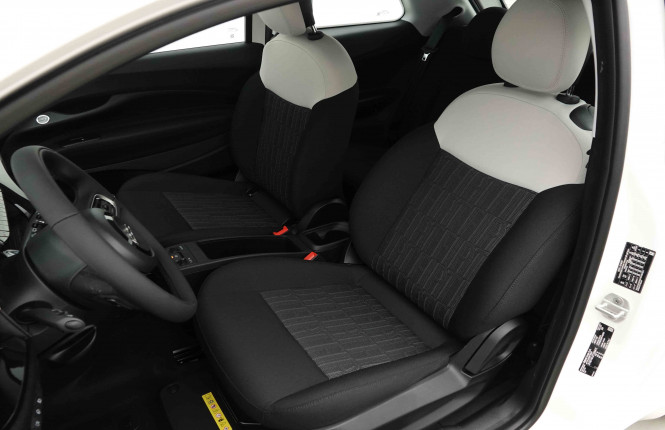 FIAT_FIAT_500_2654350_6.jpg