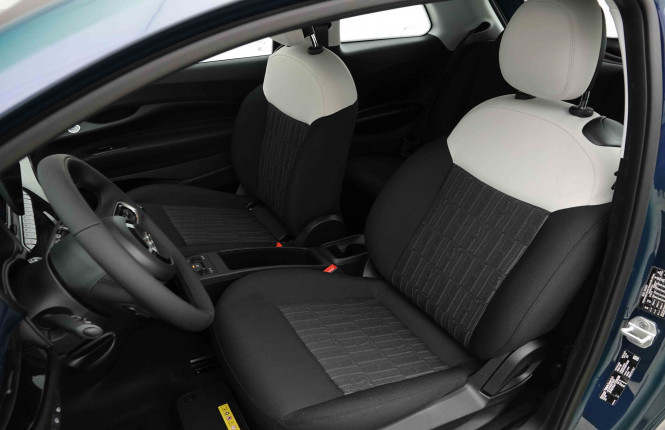 FIAT_FIAT_500_2654352_6.jpg