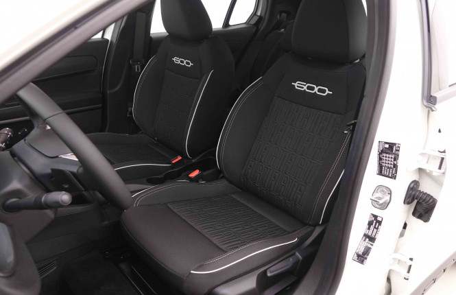 FIAT_FIAT_600_2550687_6.jpg FIAT_FIAT_600_2550687_6.jpg