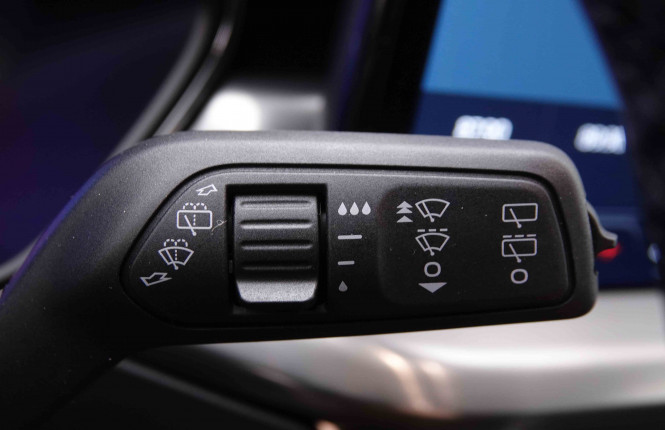 FORD_FORD_FOCUS_2444384_17.jpg