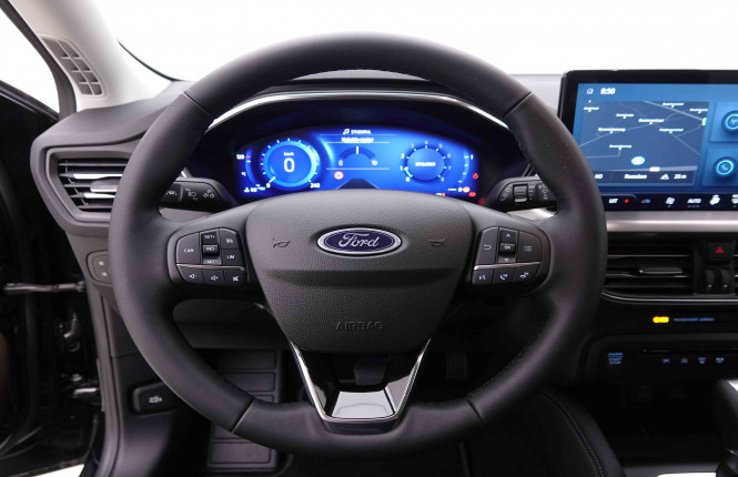 FORD_FORD_FOCUS_2444384_9.jpg