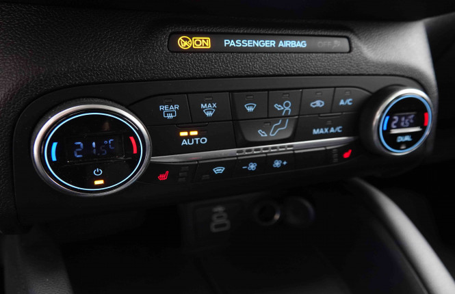 FORD_FORD_KUGA_2551244_14.jpg FORD_FORD_KUGA_2551244_14.jpg