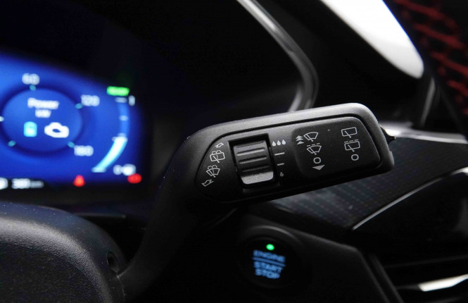 FORD_FORD_KUGA_2652434_17.jpg FORD_FORD_KUGA_2652434_17.jpg