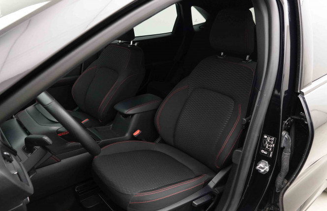 FORD_FORD_KUGA_2654387_6.jpg