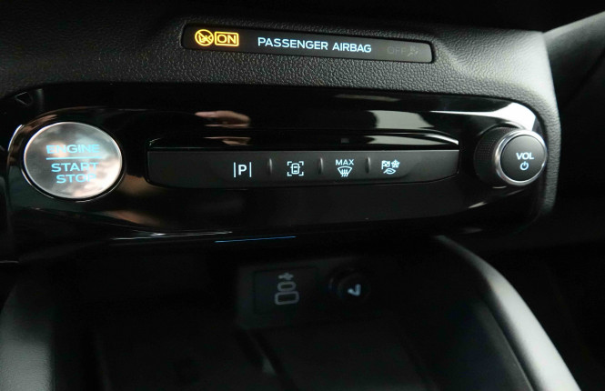 FORD_FORD_KUGA_2654388_14.jpg