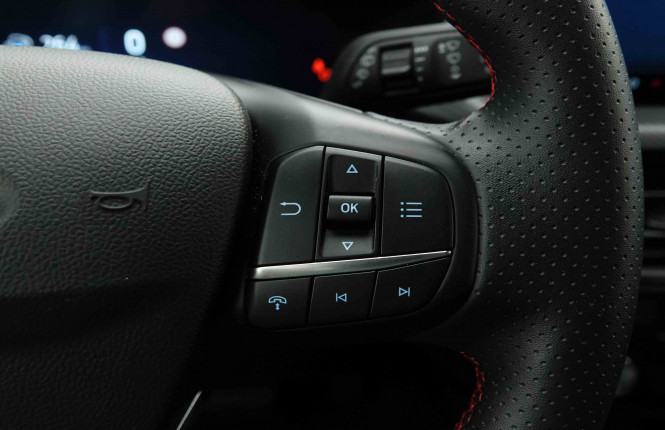 FORD_FORD_KUGA_2654388_19.jpg