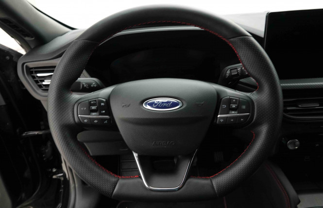 FORD_FORD_KUGA_2654388_8.jpg