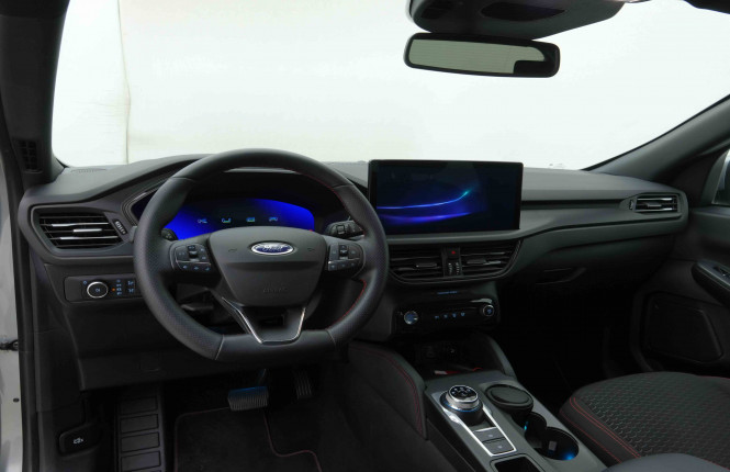 FORD_FORD_KUGA_2654389_7.jpg
