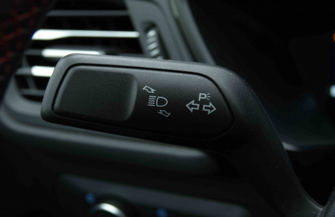 FORD_FORD_KUGA_2654390_16.jpg