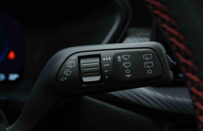 FORD_FORD_KUGA_2654390_17.jpg