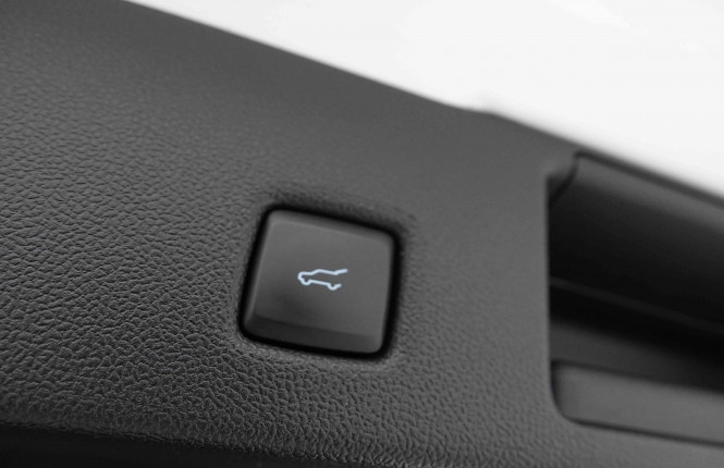 FORD_FORD_KUGA_2654599_6.jpg