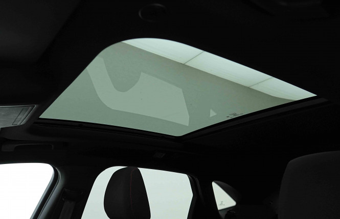 FORD_FORD_KUGA_2654599_9.jpg