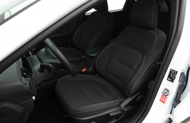 FORD_FORD_KUGA_2654873_56.jpg