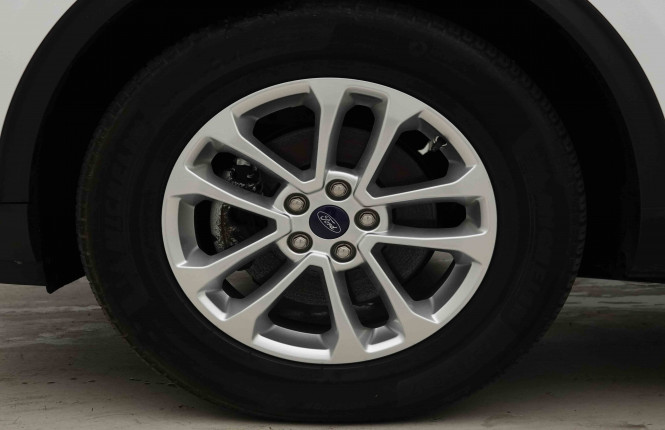 FORD_FORD_KUGA_2654873_70.jpg