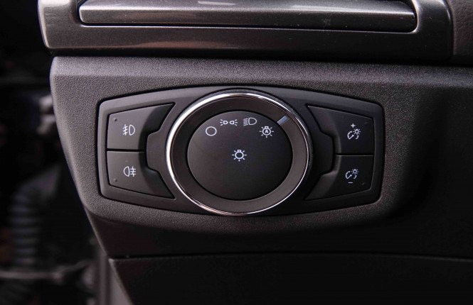 FORD_FORD_MONDEO_2548351_8.jpg