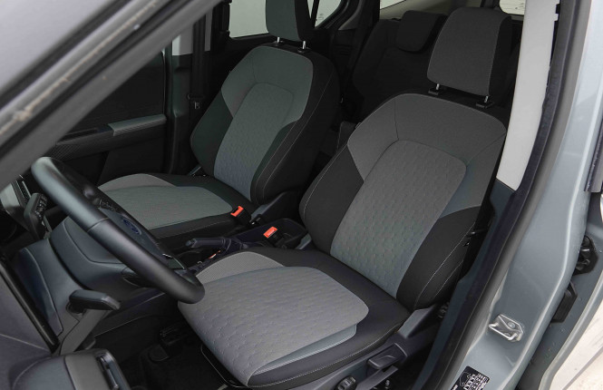 FORD_FORD_TOURNEOCOU_2654510_6.jpg