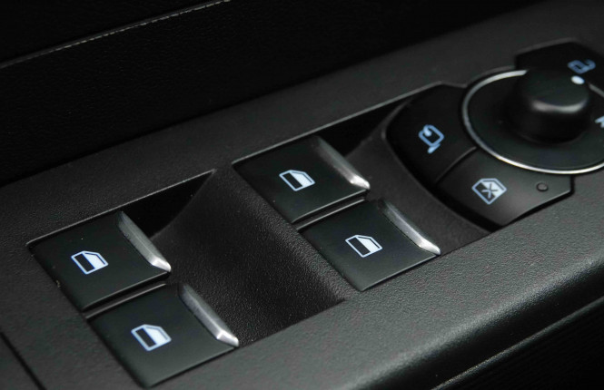 FORD_FORD_TOURNEOCOU_2654511_23.jpg