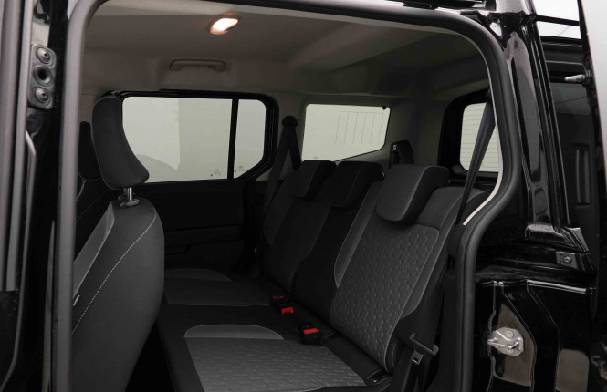FORD_FORD_TOURNEOCOU_2654511_8.jpg