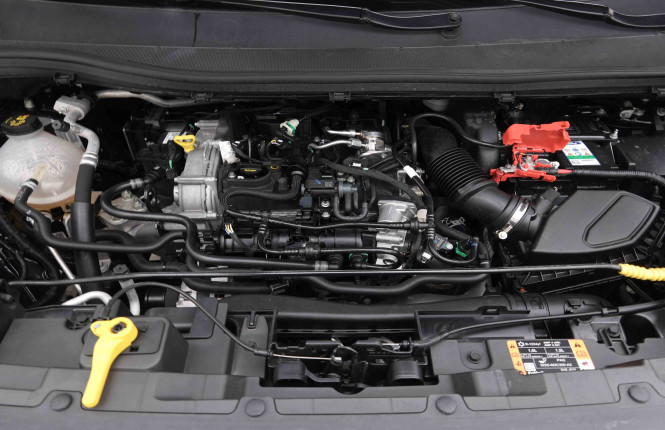 FORD_FORD_TOURNEOCOU_2654512_21.jpg