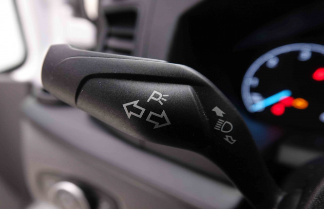 FORD_FORD_TRANSITCUS_2549880_11.jpg FORD_FORD_TRANSITCUS_2549880_11.jpg