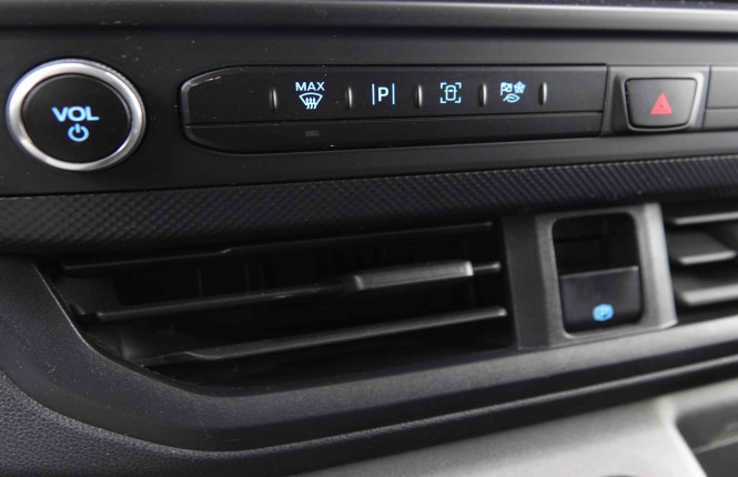 FORD_FORD_TRANSIT_2550164_16.jpg