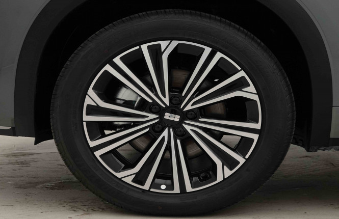 GEELY_GEELY_STARRAYEMI_2654671_22.jpg GEELY_GEELY_STARRAYEMI_2654671_22.jpg