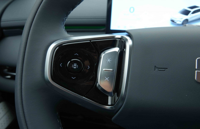 GEELY_GEELY_STARRAYEMI_2654687_17.jpg