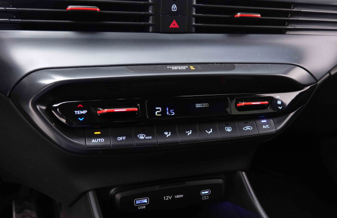 HYUNDAI_HYUNDAI_I20_2551585_12.jpg HYUNDAI_HYUNDAI_I20_2551585_12.jpg